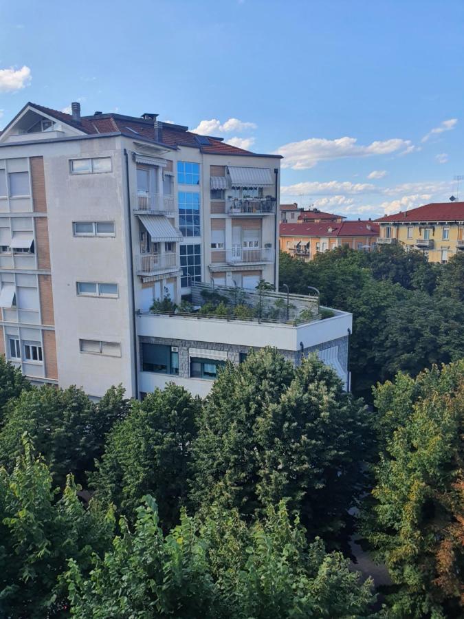 Pellico Stylish Apartments Cuneo Exterior foto